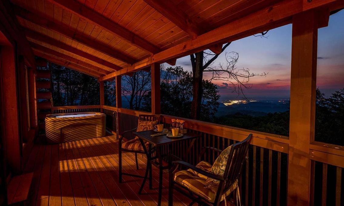 Villa Swept Away à Gatlinburg Extérieur photo